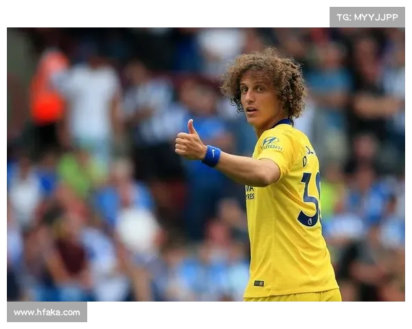 大卫路易斯的最佳踢球位置及其在场上的多面性分析